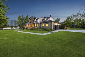 Exterior - The Orchard - Double Pickleball - 30 ppl - 10,000 sqft - 2 acres (Riverton)