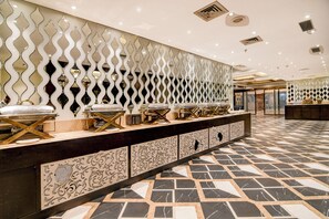 Lobby - Kzar Central (Kolkata)