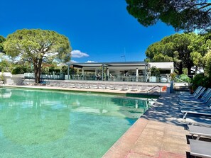 Pool - Vrbo Property (Mandelieu-la-Napoule)