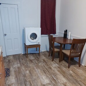 Dining - 2-bedroom apt at edge of historic downtown Hancock & near Portage Lake w AC (Hancock)