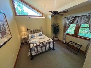 WiFi, bed sheets - Awesome Lakehouse Unit at the Holiday Island Lodge (Holiday Island)