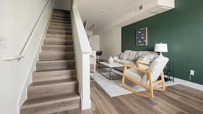 Smart TV - Landing | Incredible 2BD, Clubhouse (Austin)