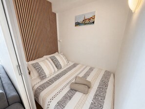 Accès Internet, draps fournis