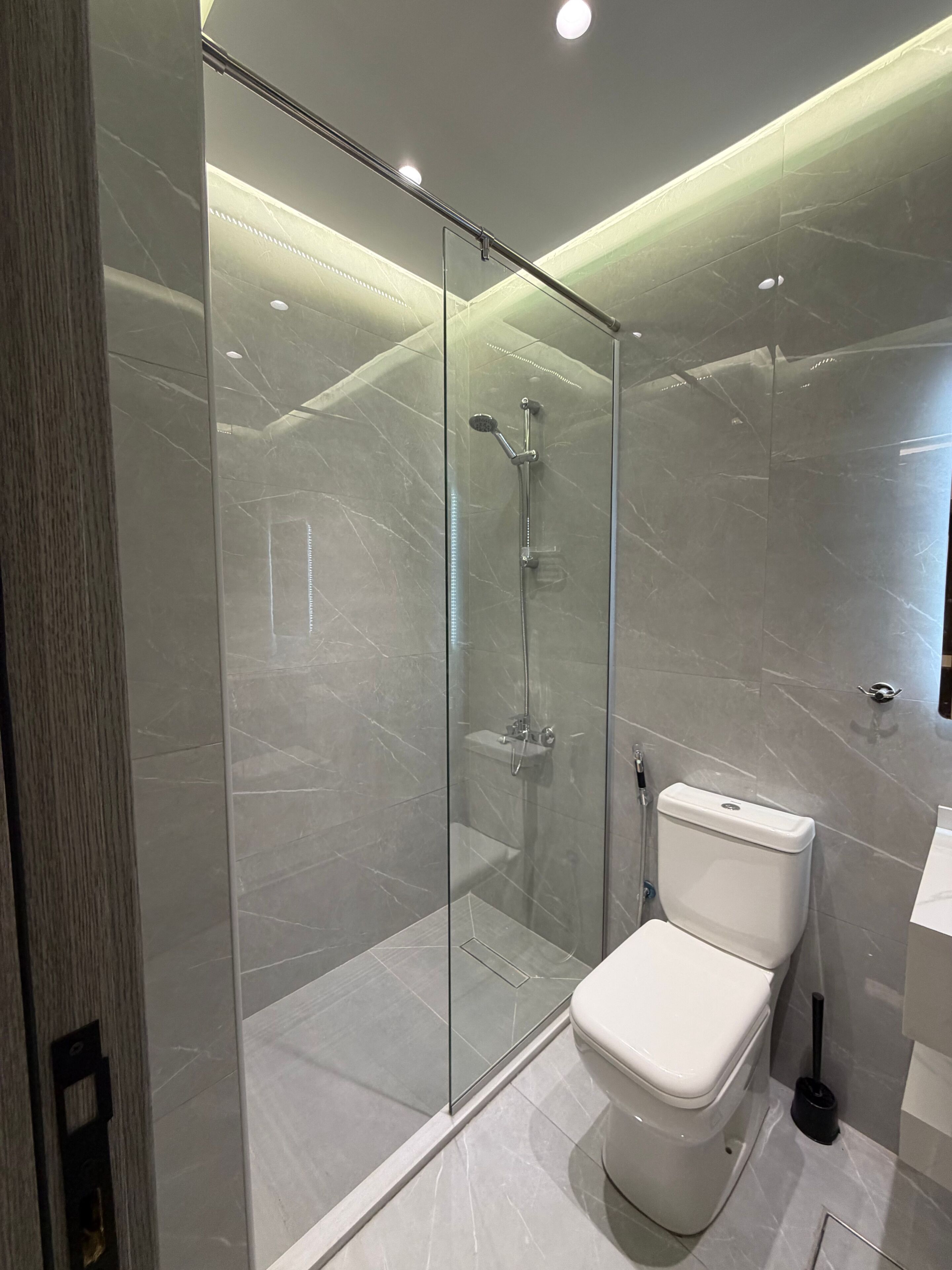 Apartment, 1 Bedroom, Accessible, Smoking | Bathroom