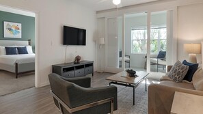 2 bedrooms, desk, iron/ironing board, WiFi - Landing | Modern 2BD, Game Room, Clubhouse (Apopka)