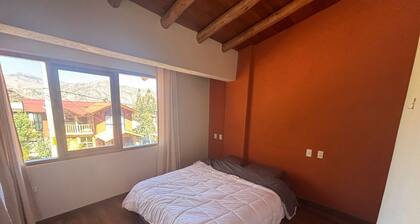 Puma Huanca Riverside Oasis-Serene Riverfront Home with Mountain Views 2BR 2.5BA