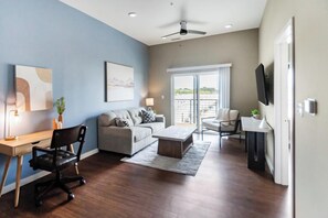 Smart TV - Landing | Stylish 1BD, Pool, Rooftop Lounge (Springfield)