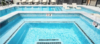 Landing | Stylish 1BD, Pool, Rooftop Lounge