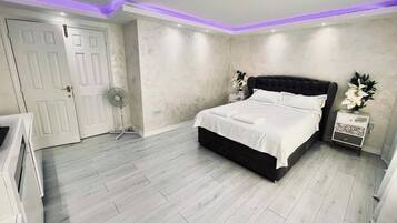 5 bedrooms, iron/ironing board, free WiFi, bed sheets