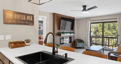 2 King Suites w/Private Baths, Near Deadwood & Terry Peak, Black Hills City View