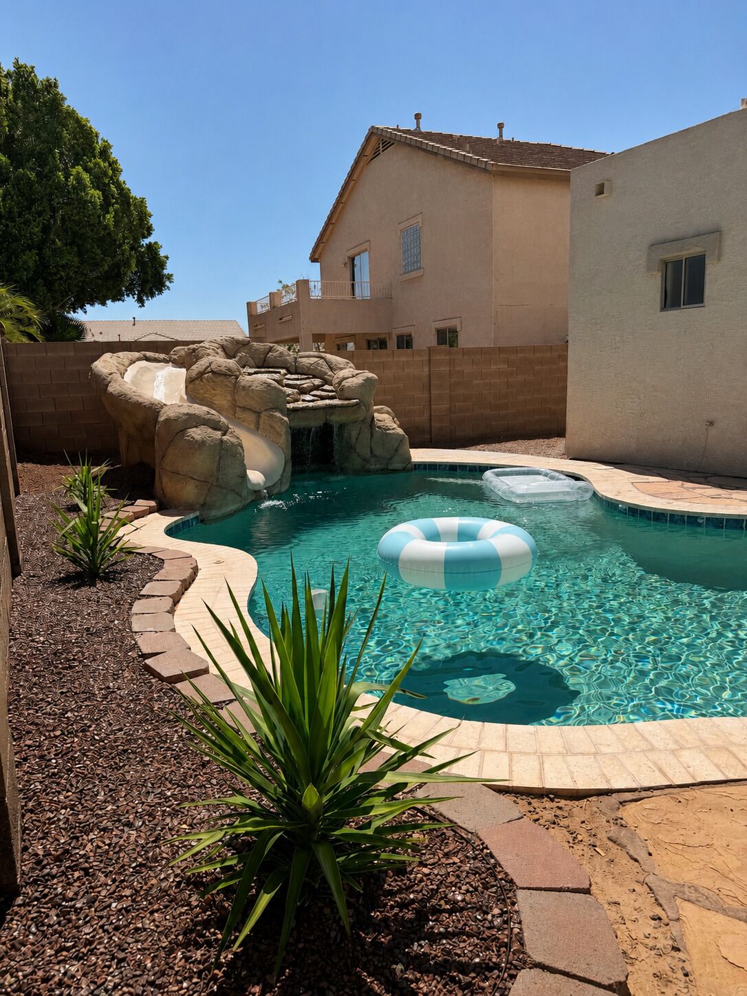 Piscine extérieure, piscine chauffée