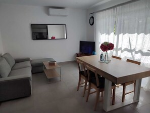 Interior - Vrbo Property (Apt)