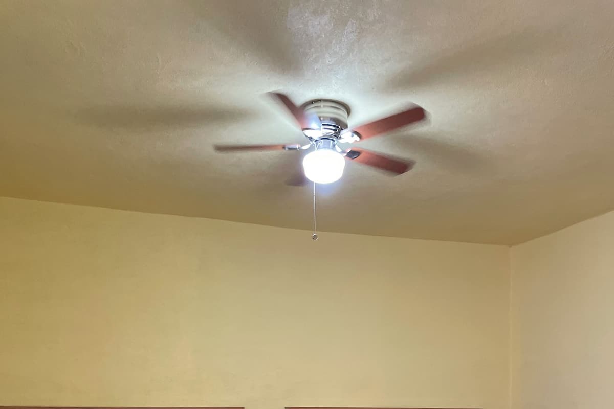 舒适客房, 多张床, 空调, 庭院景观 | 笔记本电脑工作区、免费 WiFi