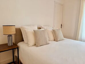8 Schlafzimmer, Bügeleisen/Bügelbrett, Reisekinderbett, kostenloses WLAN