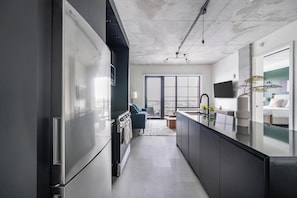 Interior - Landing | Spectacular 3BD, Gym (Newark)
