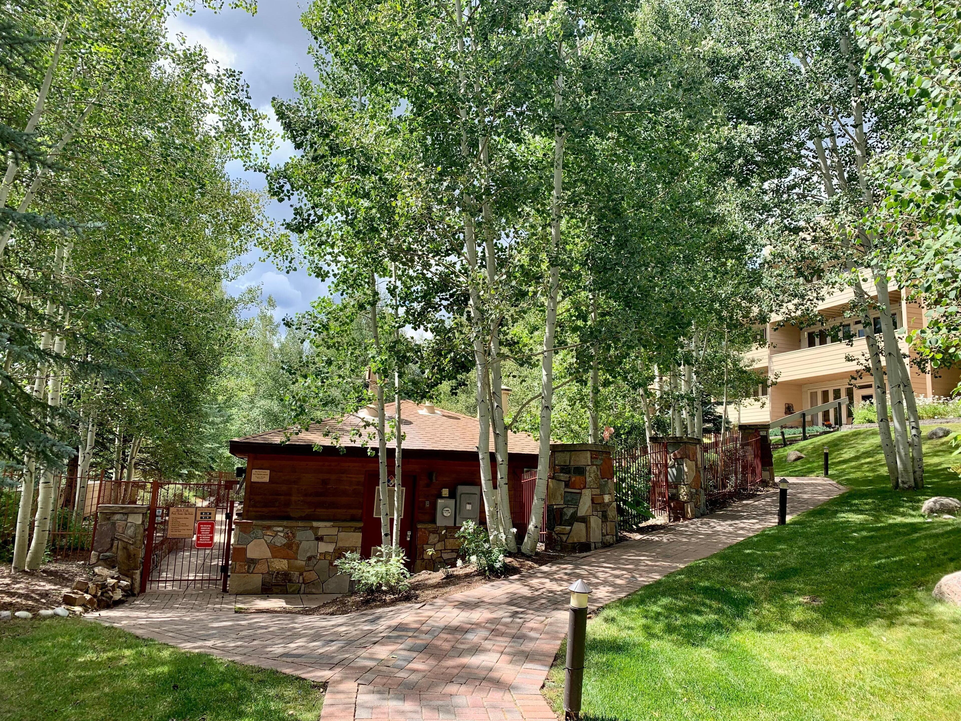 Condo, Multiple Beds (Sun Vail 11B, 3BD condo) | Property grounds