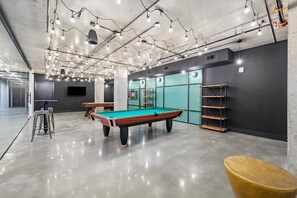 Game room - Landing | Stunning 1BD, Gym (Newark)