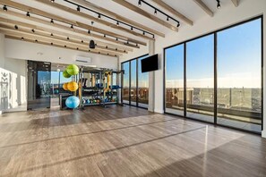 Fitness facility - Landing | Stunning 1BD, Gym (Newark)