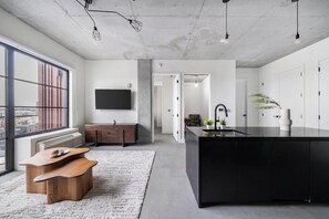Interior - Landing | Beautiful 1BD, Gym (Newark)