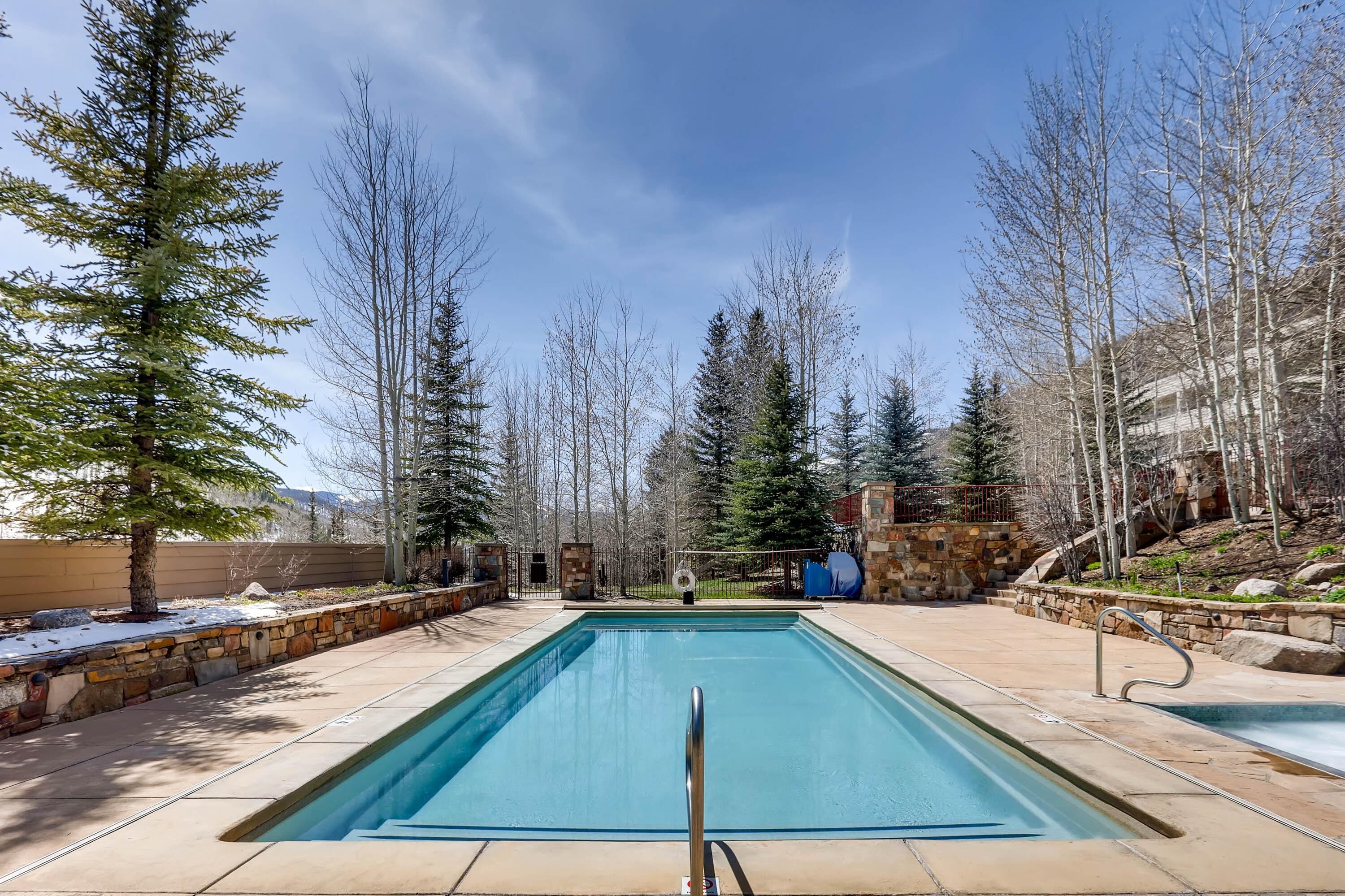 Lägenhet - flera sängar (Sun Vail 34B, 3BD Condo with Vail Mou) | Pool | Uppvärmd pool