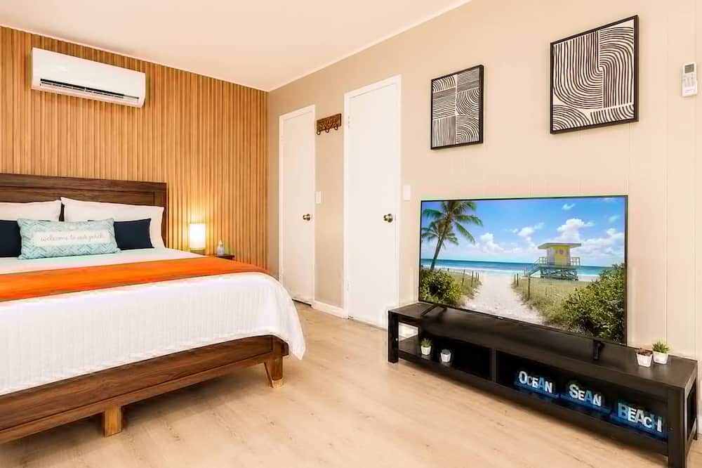 Modern Studio Private Parking Near Beach