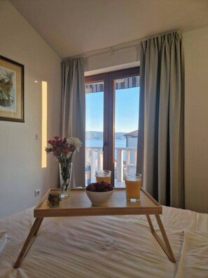 1 bedroom, in-room safe, iron/ironing board, free WiFi - Luxury Seaview Apartment near Omiš • Pool, Sauna & Sandy Beach (Duće)