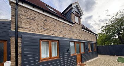 Spacious Own Home | Parking + Private Jacuzzi