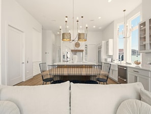 House (4 Bedrooms) | Property amenity
