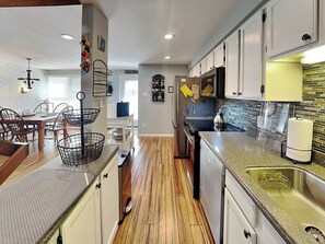 Property amenity - Lakeview Retreat (Oakland)