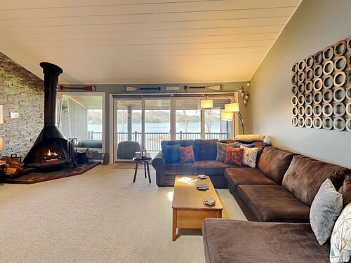 Lakeview Retreat