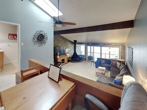 Property amenity - Lakeview Retreat (Oakland)