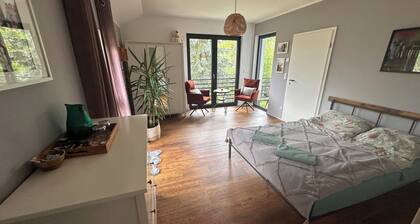 Haus an der Panke, Zimmer mit Badezimmer