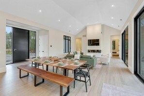 Dining - Cottage in Bala (Bala)