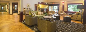 Lobby - Parke Regency Hotel & Conference Center (Bloomington)