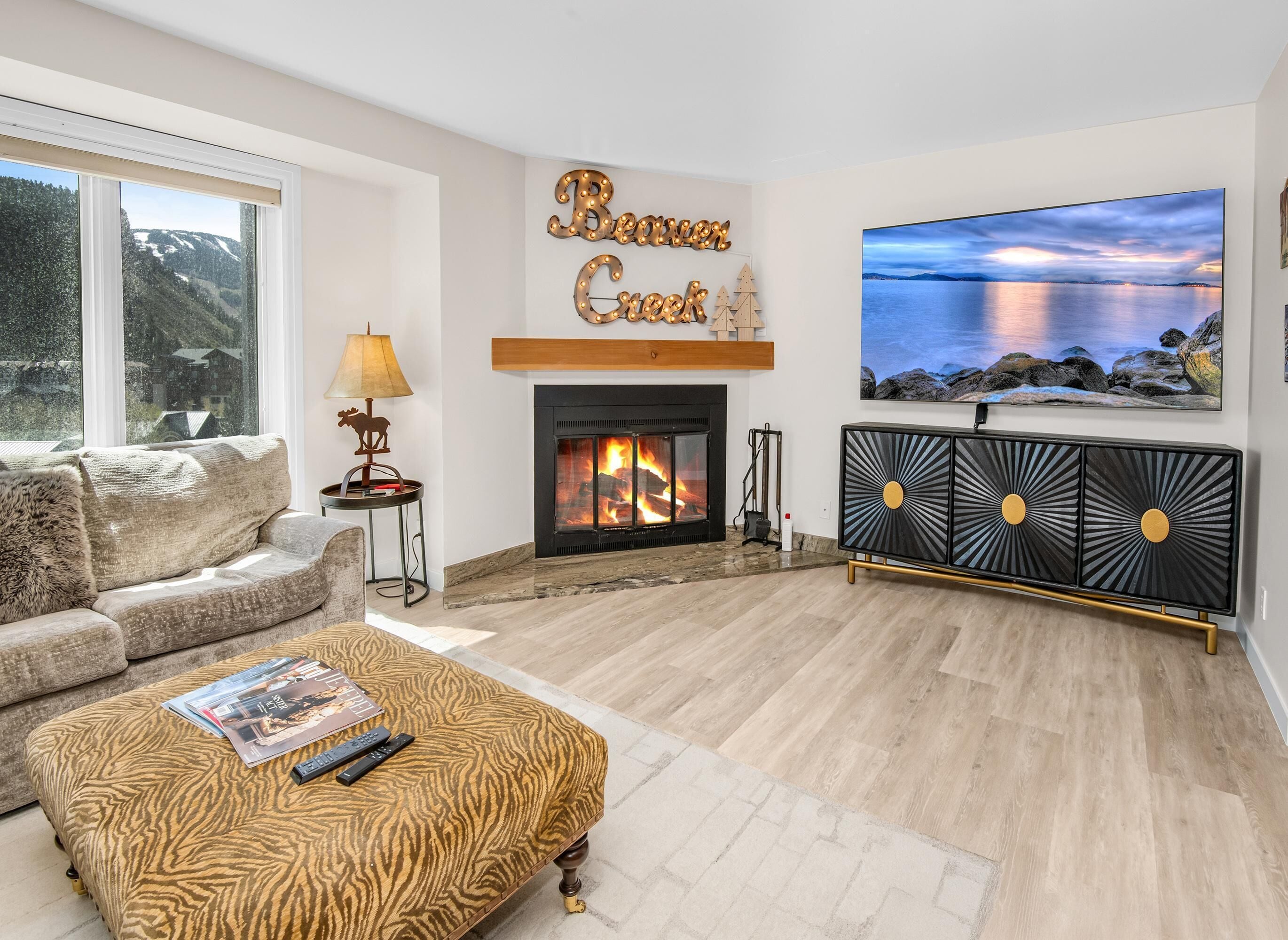 Condo, varias camas (Lodge at 100 W Beaver Creek 702, 3BD ) | Área de sala de estar