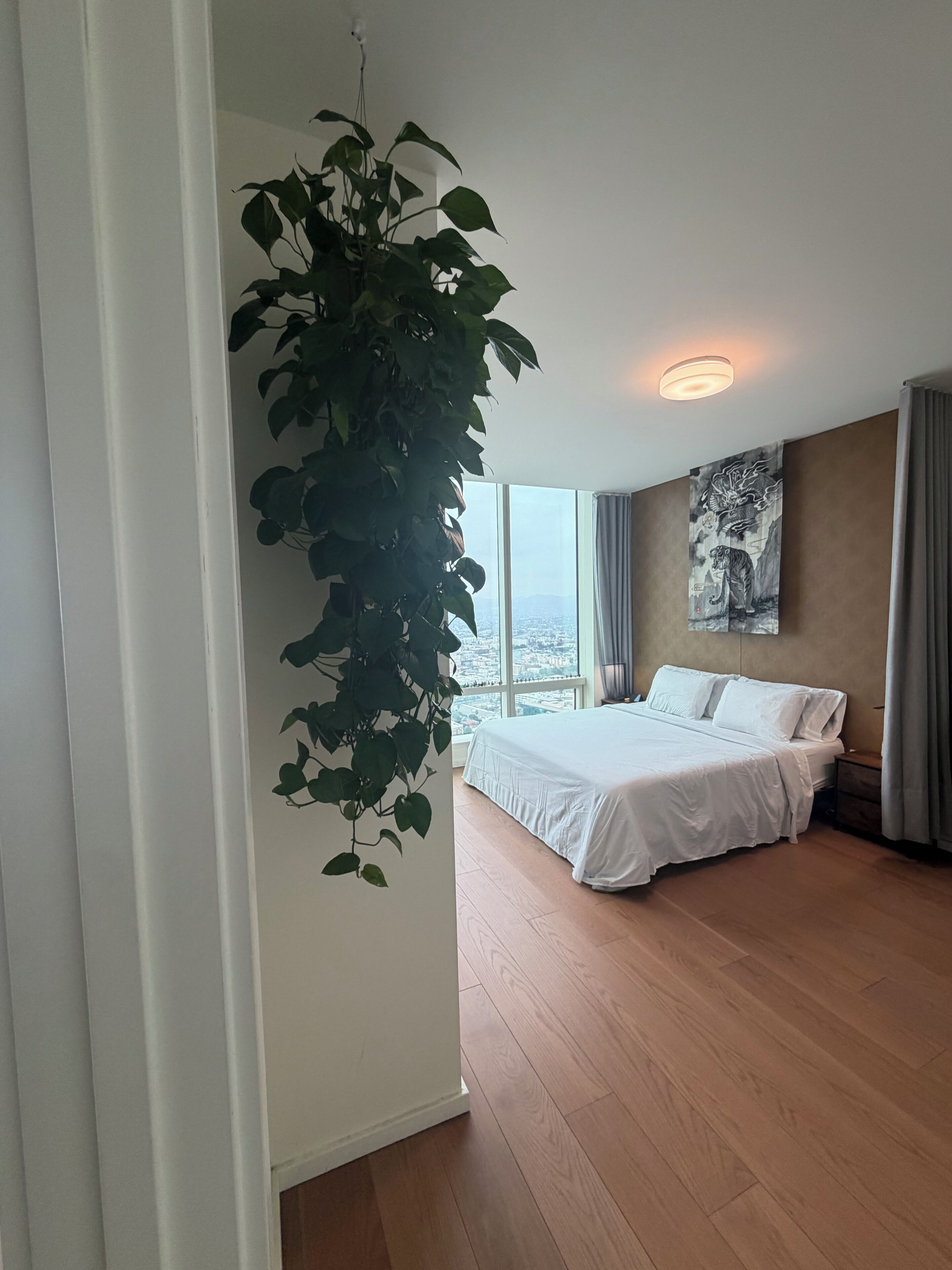 2 chambres, fer et planche à repasser, Wi-Fi, draps fournis