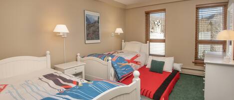 Condo, Multiple Beds (Treetops 6A, 3BD Ski-In Ski-Out Condo) | 3 bedrooms