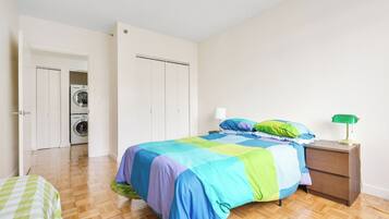 2 bedrooms, iron/ironing board, WiFi, bed sheets