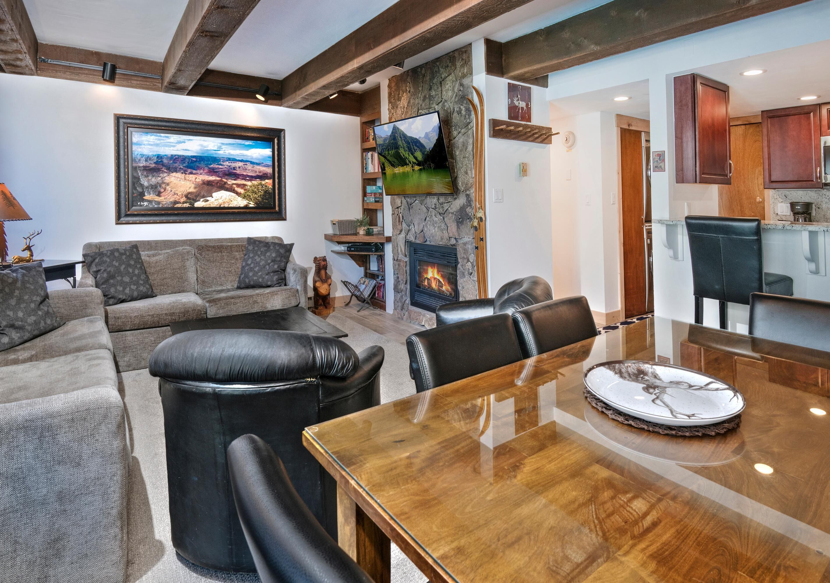 Condo, 1 King Bed (Vail International 108, 2 BD Lionshea) | Living area