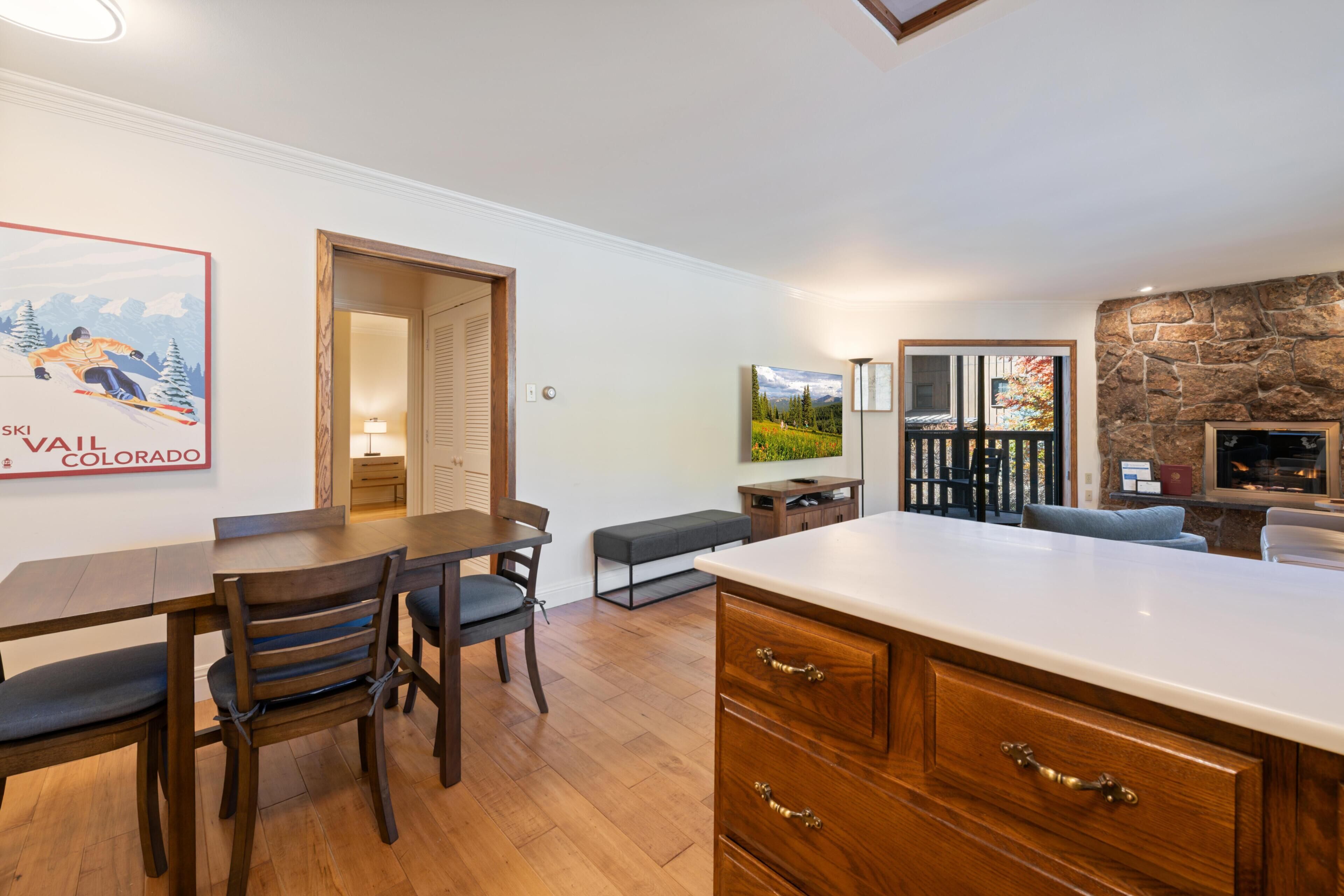 Lägenhet - 1 kingsize-säng med bäddsoffa (Westwind 209 1BD, 1BA Platinum Condo ) | Restauranger