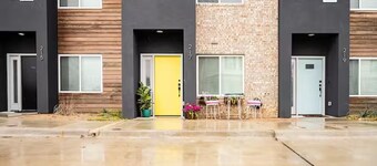 Bryan Boheme - Townhome in Historic and Vibrant Downtown
