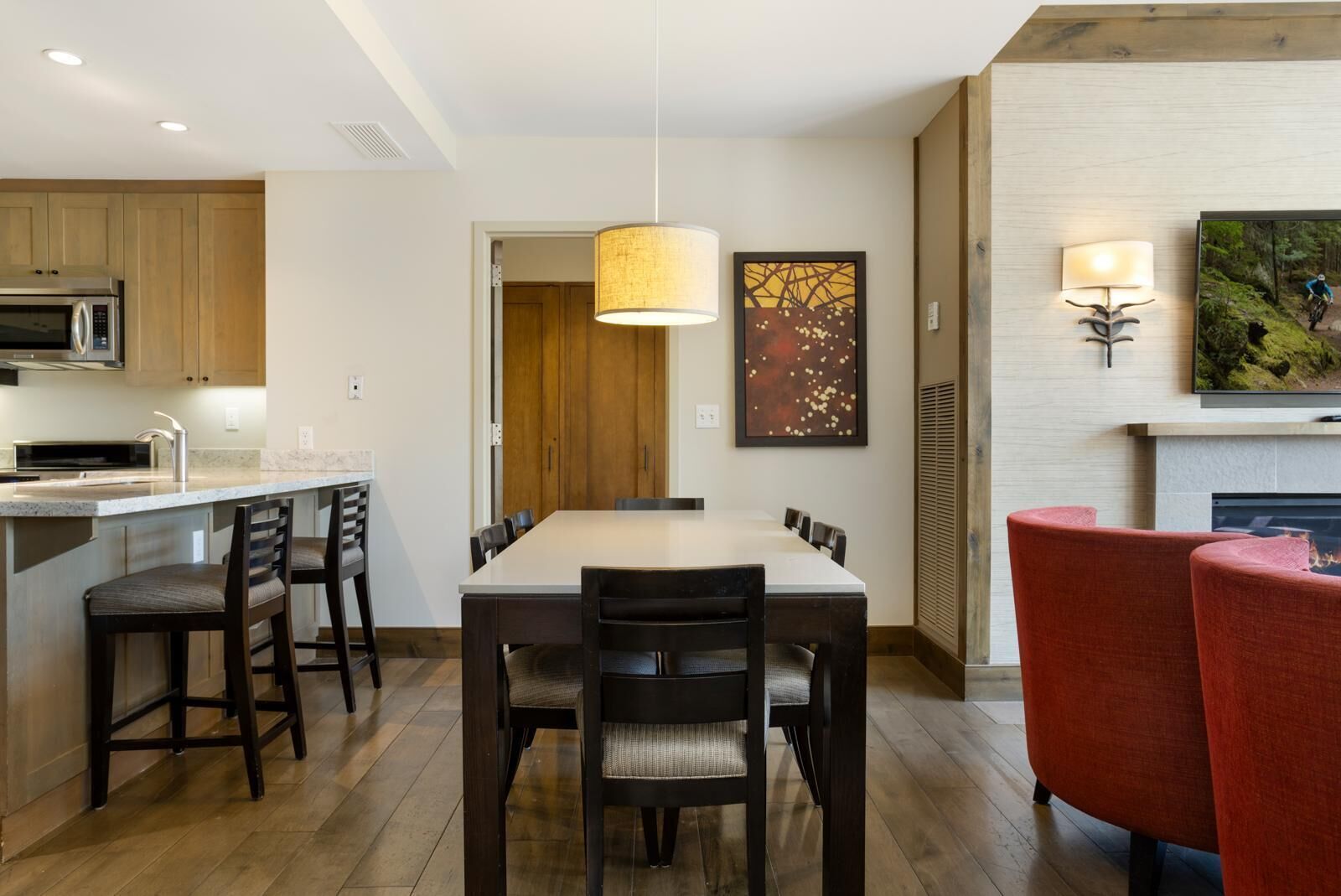 Condo, 1 cama King size (Riverfront Resort & Spa 421A, 1BD Con) | Restaurantes