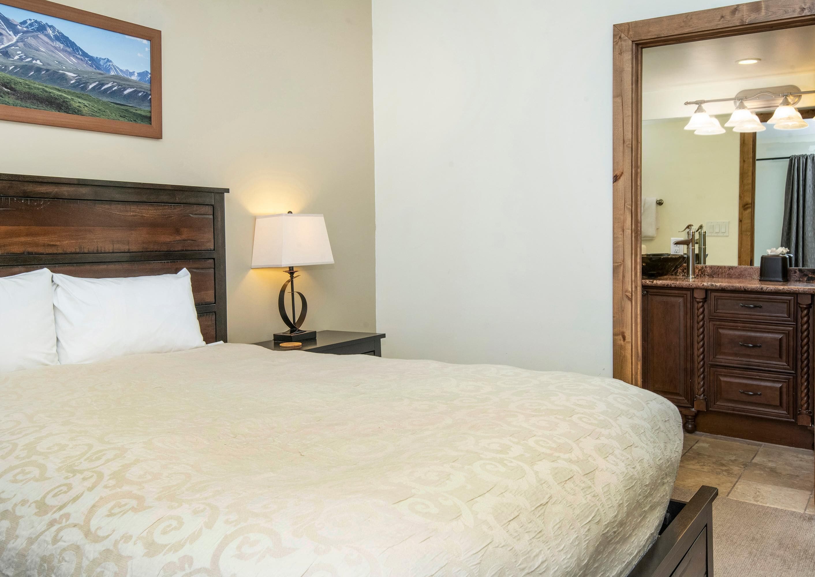 コンドミニアム ベッド (複数台) (Timber Falls 1005, 3BD East Vail Cond)