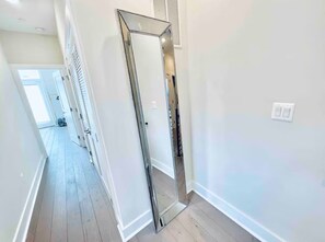 Interior - Luxurious 3-BDR Penthouse @ H St Corridor w/Private Rooftop & Parking (Washington)