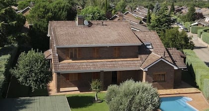 Private chalet with swimming pool and mountain views