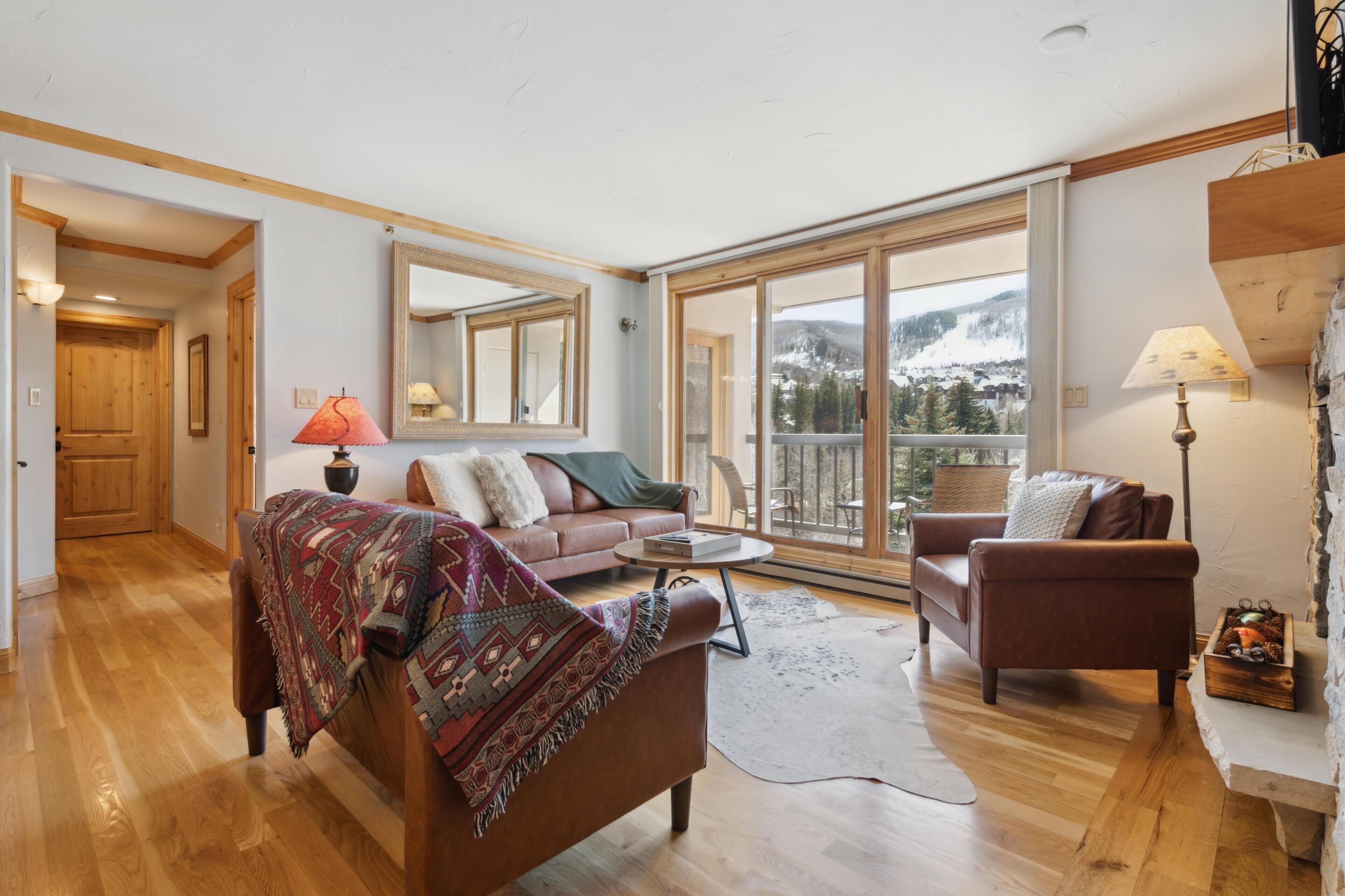 Condo, Multiple Beds (Borders Lodge L406A 3BD Beaver Creek ) | Living area