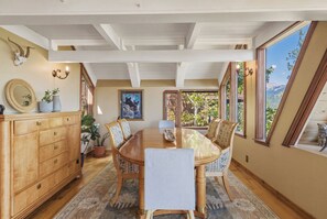 Dining - Lake Tahoe A-Frame w/ Amazing Lake Views & Movie Screen (Incline Village)
