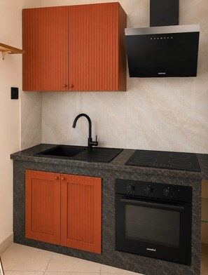 Private kitchen - Dreamora Charme & Relax in the heart of Salerno (Salerno)