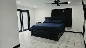 4 bedrooms, free WiFi, bed sheets