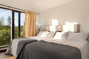 House, Multiple Bedrooms, Smoking, Patio | 10 bedrooms - Poblado10br 6min2 Parkllera Pool Jacuzzi Eventsok (Medellín)